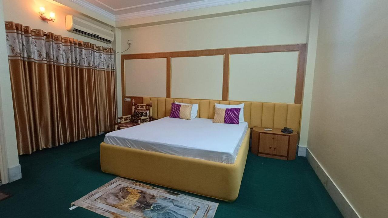 Hotel Sangam Baharampur Ngoại thất bức ảnh